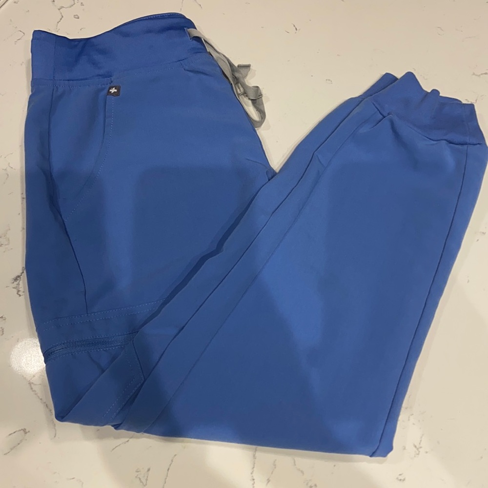 Figs Zamora Jogger Scrub Bottoms